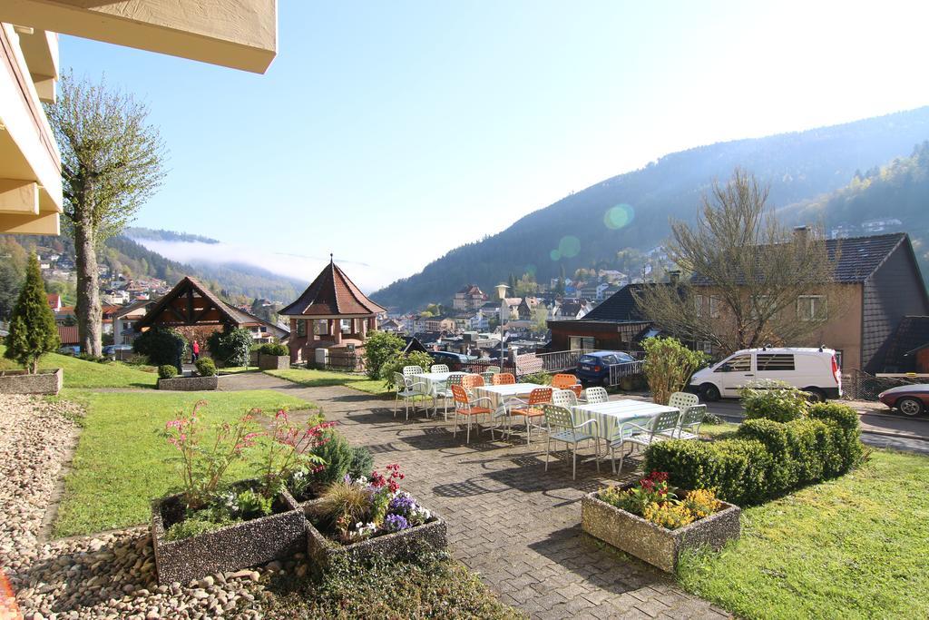 Hotel Bergfrieden Bad Wildbad Eksteriør billede