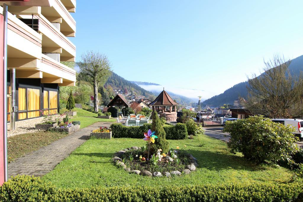 Hotel Bergfrieden Bad Wildbad Eksteriør billede